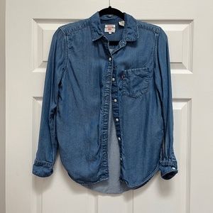 Levi’s Chambray Shirt